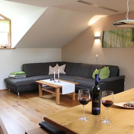 Ferienwohnung Am Dreiseithof Хауценберг Екстериор снимка