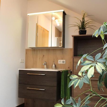 Ferienwohnung Am Dreiseithof Хауценберг Екстериор снимка