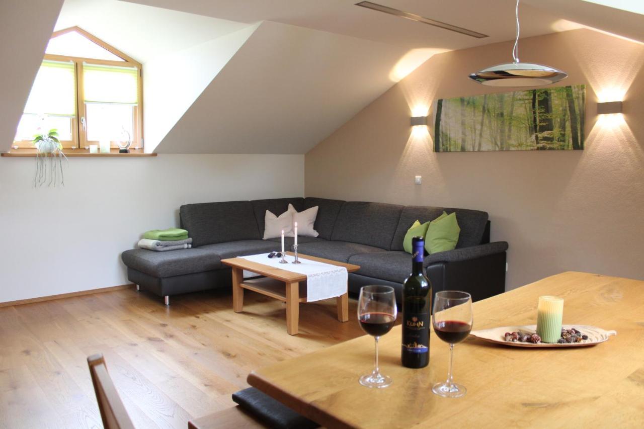 Ferienwohnung Am Dreiseithof Хауценберг Екстериор снимка